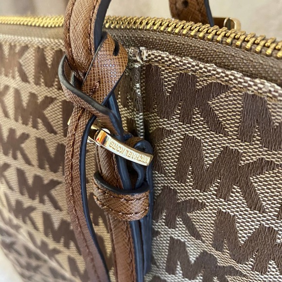 MK Michael Kors Jet Set Initial Monogram Handbag Bag Purse Travel Tote - Picture 5 of 14